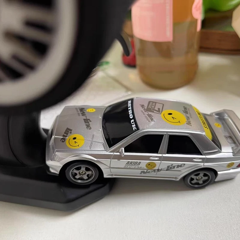 

Drift Racer 1/43 Wen Nanfeng Vintage Mini Rc Настольный гоночный автомобиль Модель для мальчиков, высокоскоростная игрушка для дрифта и дисплея, подарки на день рождения