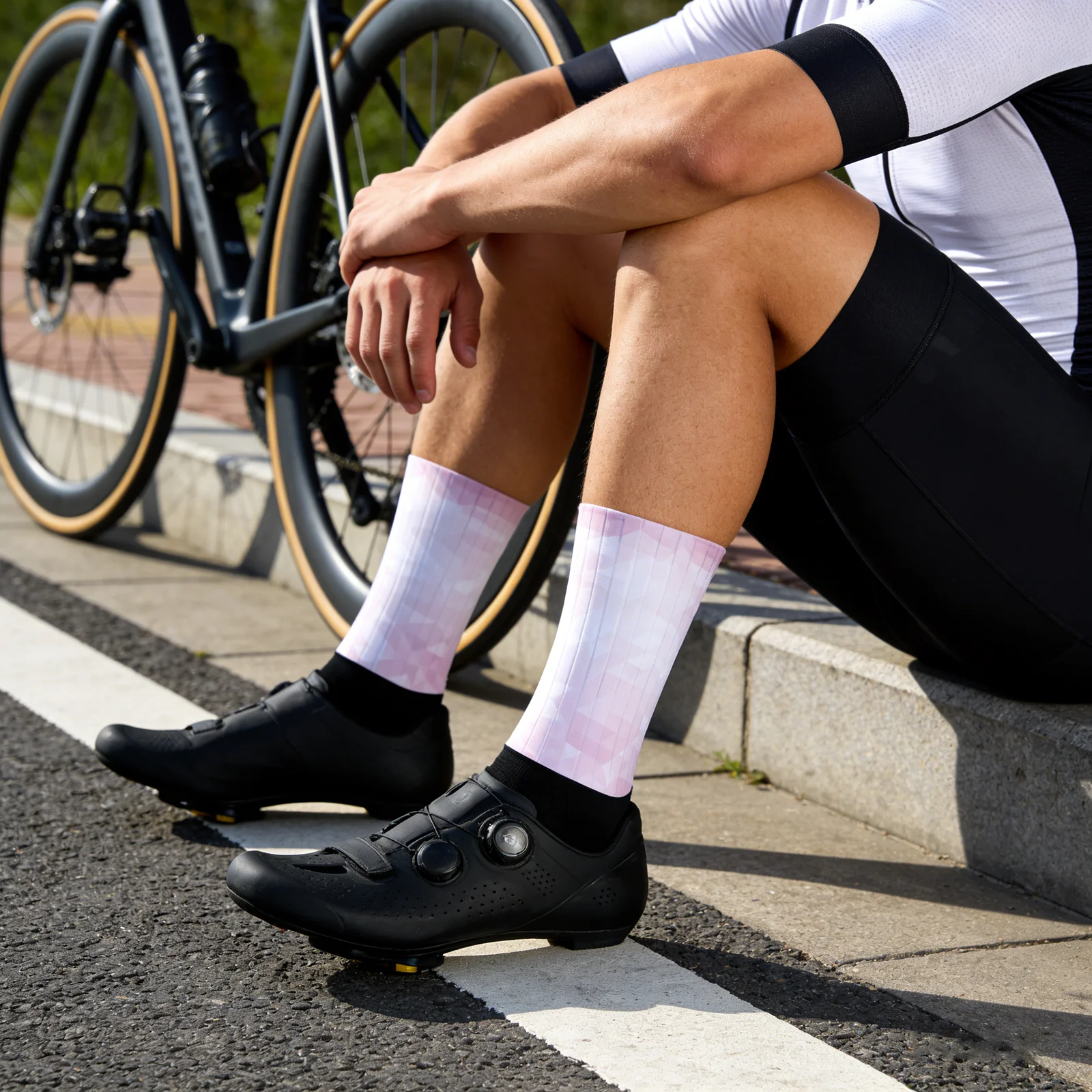 

2026 New Men Women Cycling Socks Bike Socks Breathable Bicycle Socks Outdoor Sportswear Racing Socks