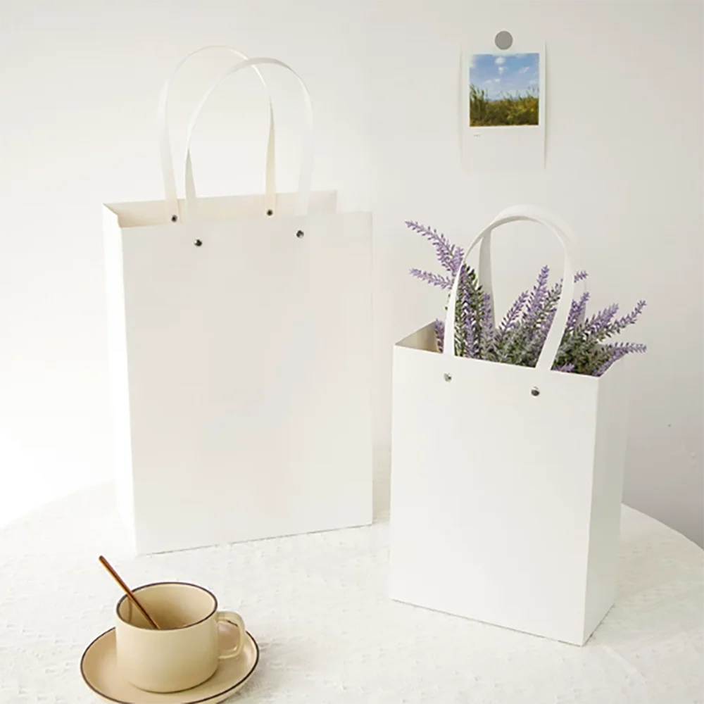 Weiße Modische Schmuck-Geschenktasche mit Nieten-Design und Henkel, Einkaufstasche, Tragbare Tasche für Kleinunternehmen und Reisen – Detail 8