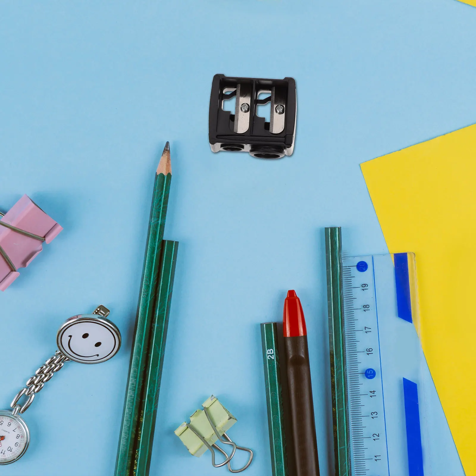Sacapuntas de lápiz de maquillaje, delineador de ojos negro con agujeros dobles, delineador de labios, herramienta portátil para cejas, accesorios de maquillaje, 4 Uds.
