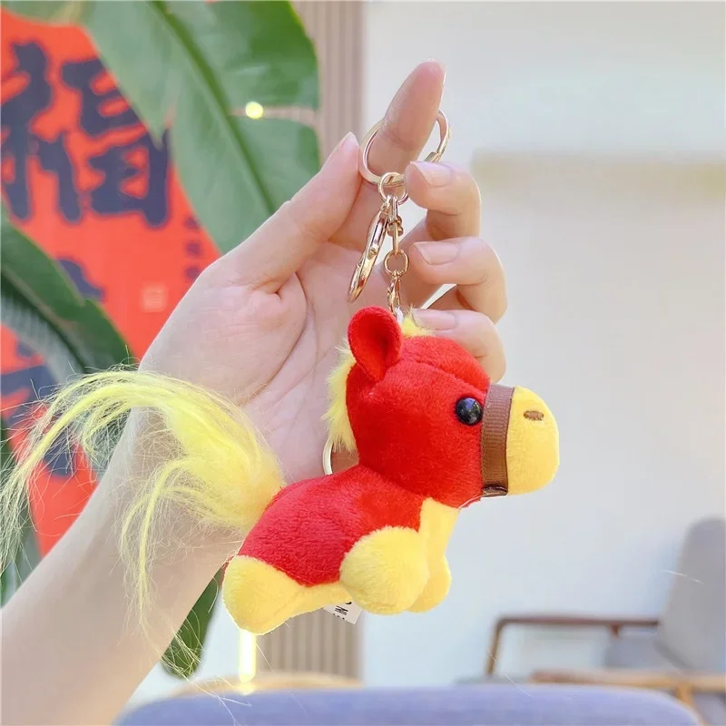 الكرتون أفخم المهر المفاتيح لطيف محشوة الحيوان الحصان حلقة رئيسية حقيبة قلادة على ظهره معلقة الديكور الحصان هدية السنة