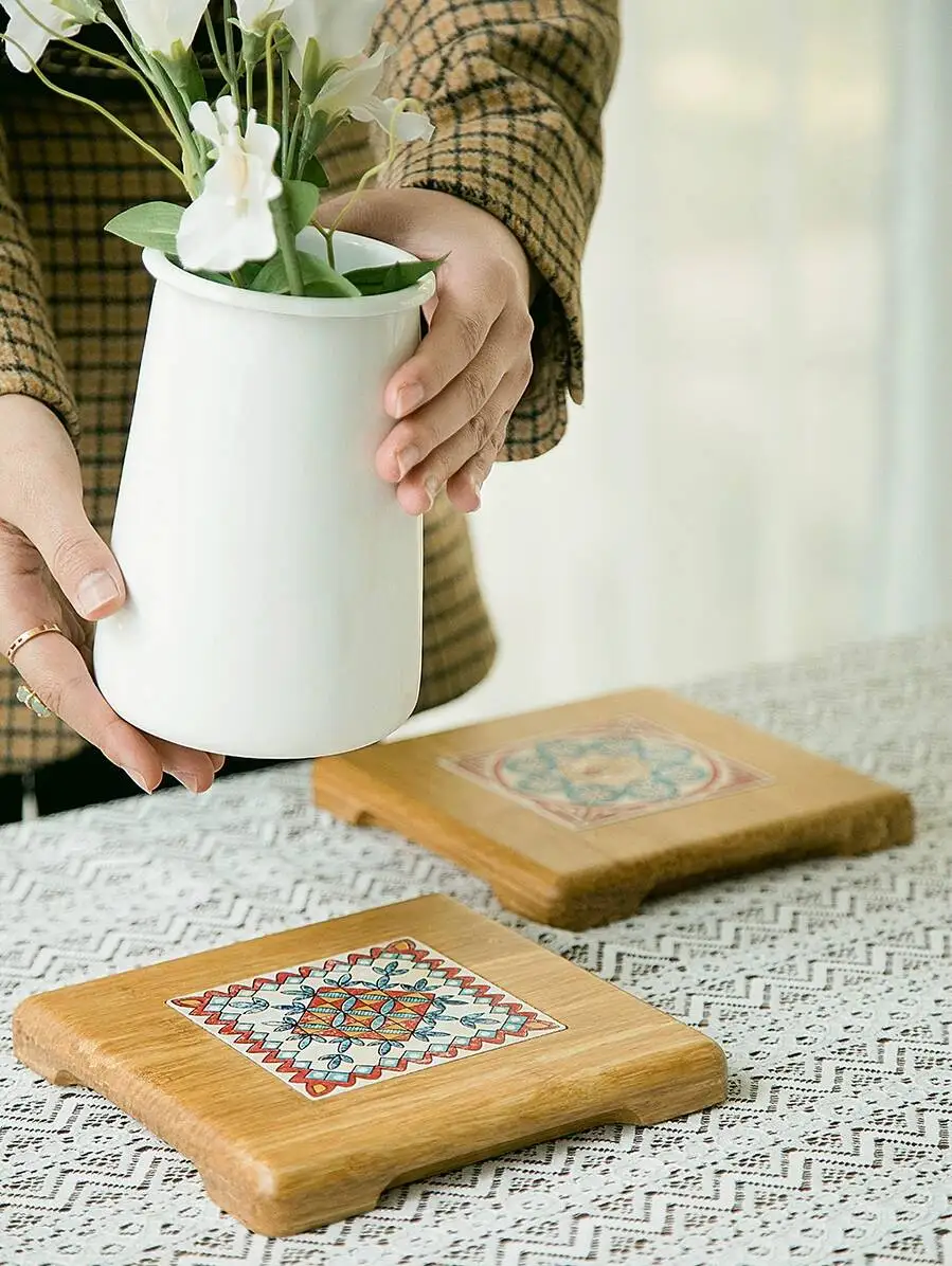 A Nordic-Style Placemat, Vintage Tile Design, Anti-Scalding Pot Creative Heat-Insulating Mat, Heat-Resistant Ceramic Plate