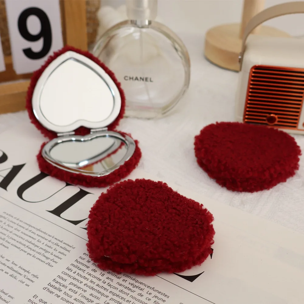Plush Heart-Shaped Makeup Mirror with Magnifying Side, Folding Dual-Sided Portable Compact in Soft Teddy Bear Fur