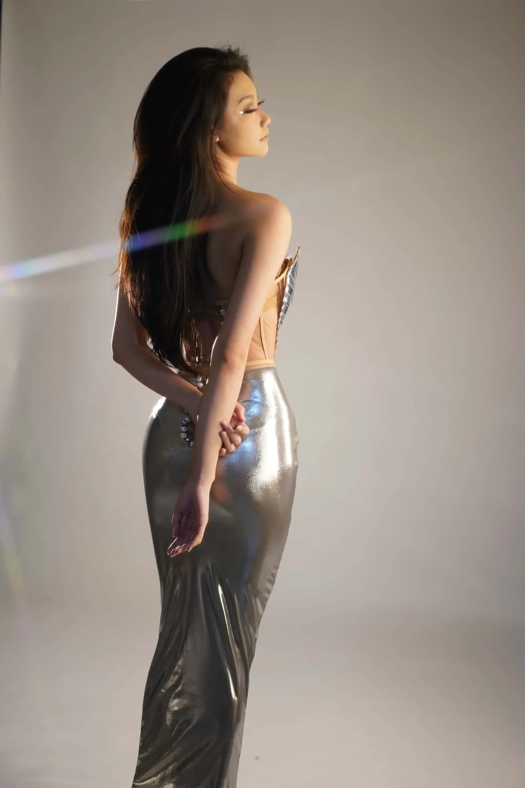 Luxury party outfit Silver Sequins Long Tube Dress Evening Prom Birthday Celebrate Dress Women Photo Shoot Wear Stage Costume