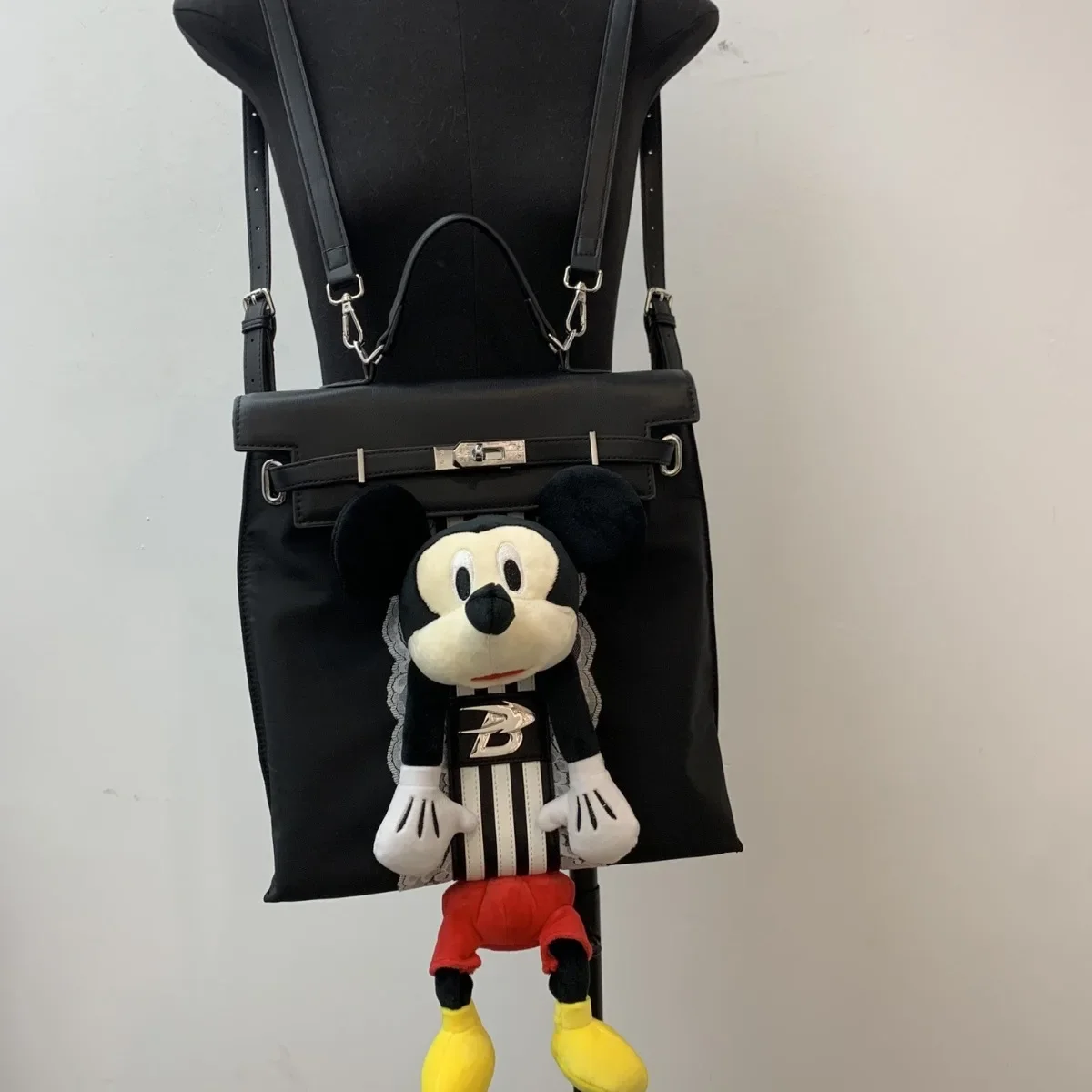 Disney Purses and Handbags Mickey Dolls Shoulder Bag High-capacity Crossbody Bags for Women Cute Cases Korean Fashionable Pouch