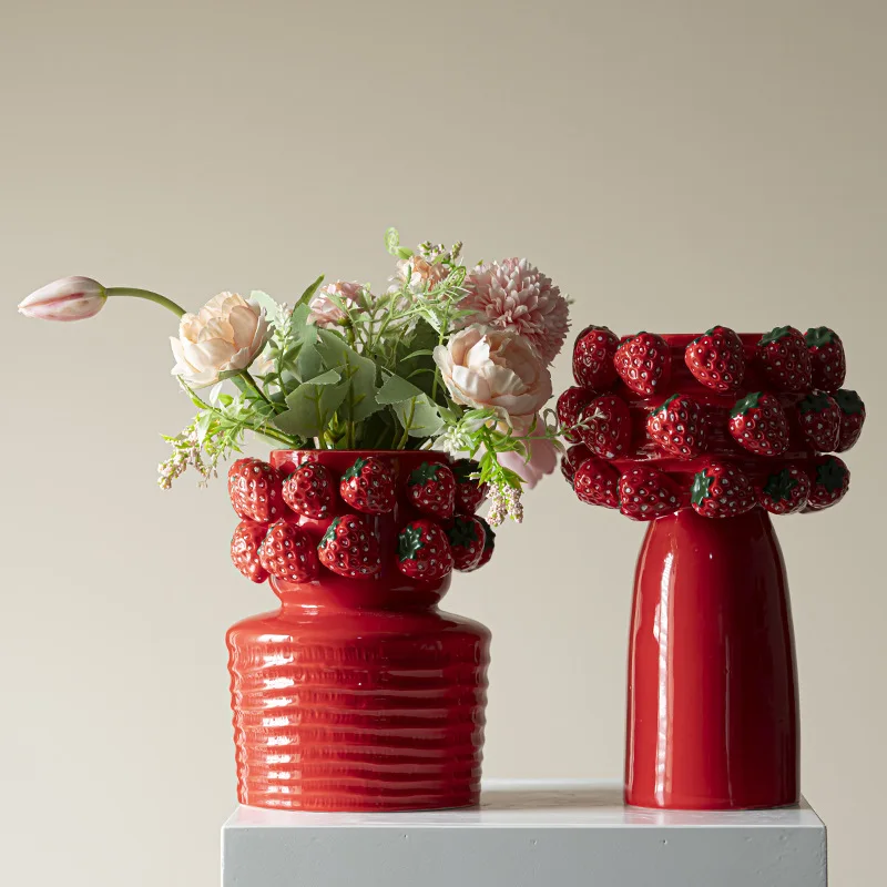 Nordic ceramic large strawberry ceramic vase, high-end light luxury living bedroom ornament, large diameter flower arrangement