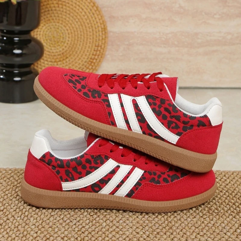 

Женские кроссовки, новинка 2024, роскошные лоферы на плоской подошве, удобные мягкие женские кроссовки без шнуровки, легкая уличная обувь для женской обуви