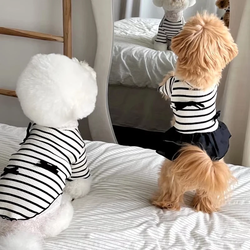 Robe d'été pour chiot avec nœud papillon, col à bretelles, manches volantes, rayée, noire et blanche, style nounours, pour petits chiens._voghion.com