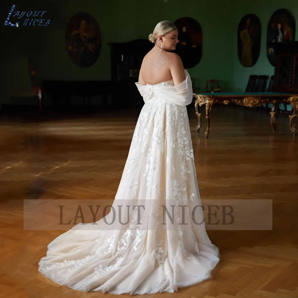 LAYOUT NICEB Sweetheart Neck Appliques Wedding Dresses Plus Size A-Line Backless Bride Gowns 2025 robe de mariée civi Customized