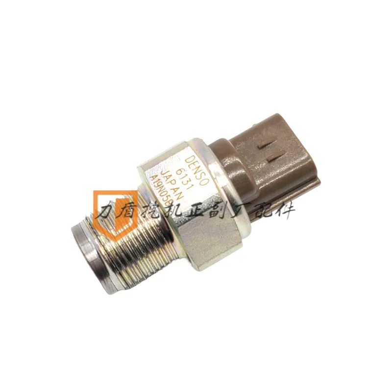 

Excavator accessories 4HK1/6HK1 for Hitachi 200 210 240 330-3 high-pressure common rail pressure sensor