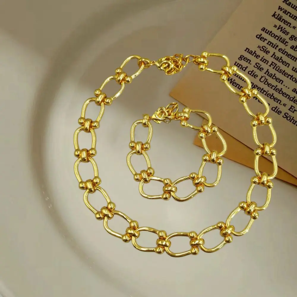 2026 Spring Vintage Metallic Gold Silver Horseshoe Buckle Chain Bracelet Necklace Jewelry Two Piece Set Couple Gift