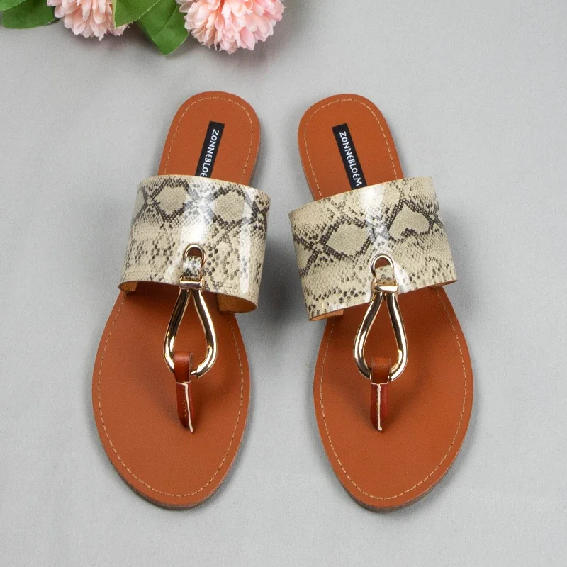 New Leather Sandals Women Summer Shoes Flat Bottom Open Toe Outside Beach Fashion Leopard Ladies Slides Big Size 36-41