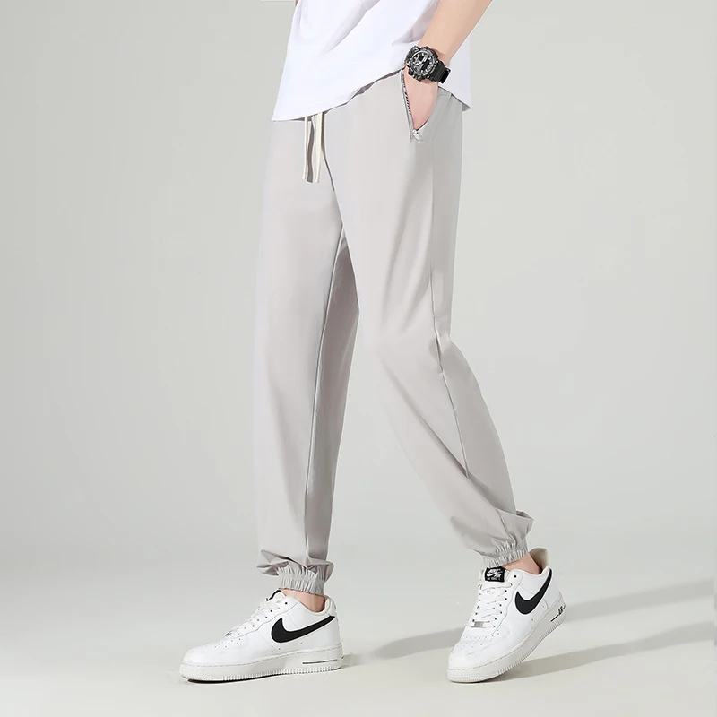 

Qui Dry Ice Silk Sun Protection Loose Fit Summer Sports Pants for Men Breathable Lightweight Trousers Casual Cargo Pants