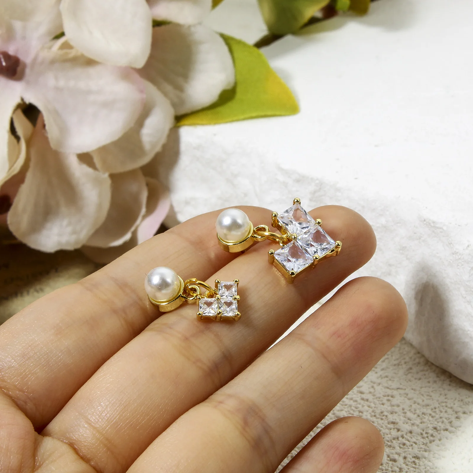 1pc New Sweet Brass Valentine\'s Day Charms Multicolor Heart Clear Rhinestone Pendant DIY Necklace Earrings For Women Jewelry