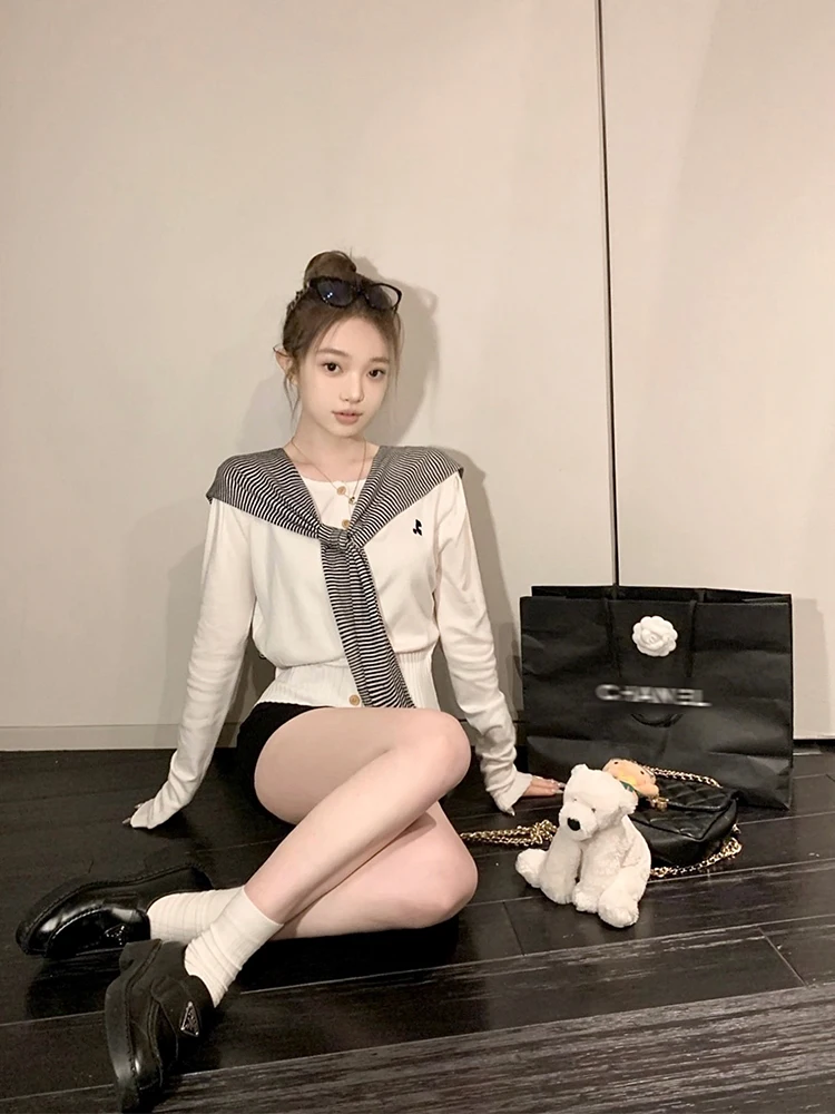 

Korean Sle Women's Knitted Woolen Cardigan Autumn Winter New Arrival Striped Wrap Outerwear Casual Slim Fit Long Sve V-Ne