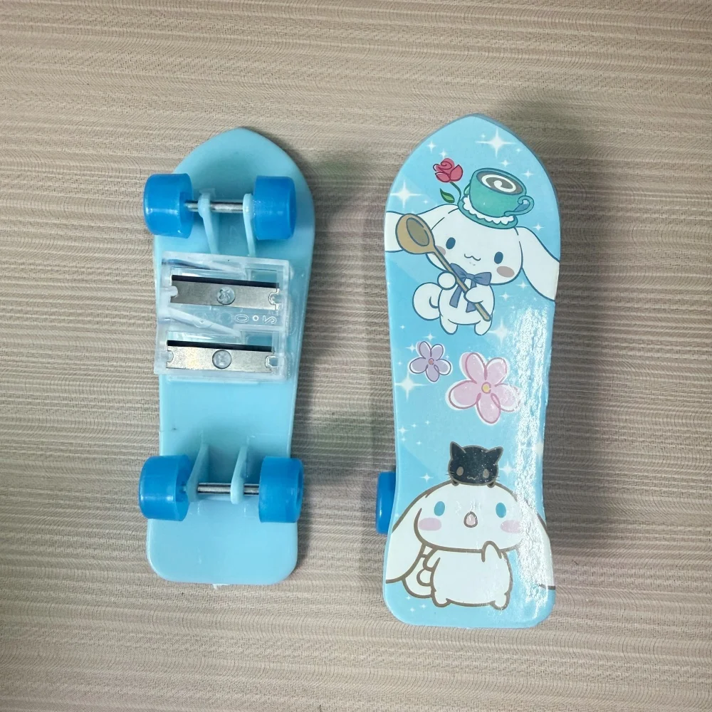 Kawaii My Melody Hello Kitty potloodslijper met dubbele opening, een draagbare, kleine potloodslijper voor kinderen, ideaal als schoolspullen.