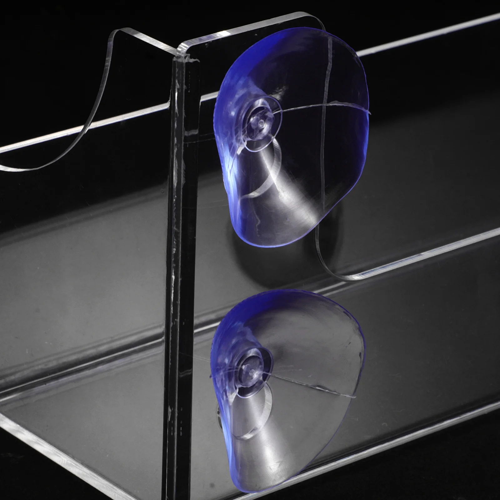 رف كأس شفط المشروبات منظم قابل للتركيب من الأكريليك الشفاف لرف تخزين باب الثلاجة وحامل المشروبات في #2