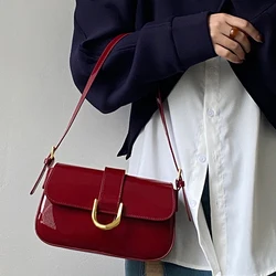 Borsa a tracolla in pelle verniciata retrò per donna Borsa a tracolla con patta di lusso Borsa sotto le ascelle in tinta unita Borsa a tracolla rossa Borsa da donna