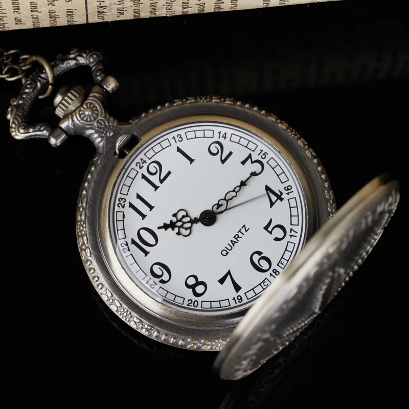 أفضل الهدايا خمر البرونزية ساعة الجيب الكوارتز تصميم مابل ليف قلادة قلادة ساعة الجيب على مدار الساعة للرجال والنساء