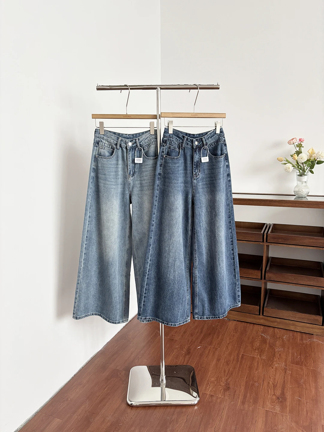 

Retro Chic Women's High Waist Loose Fit Jeans Summer 2026 Washed Denim Pants Wide Leg Trousers Fashionable plus Size