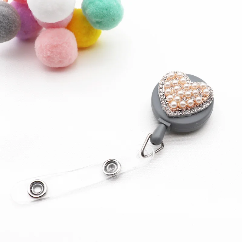 New Lovely Love Coração Badge Reel Bus Card Student Enfermeira Cristal Rhinestone ID Name Card Badge Holder Retrátil Reel Keychain