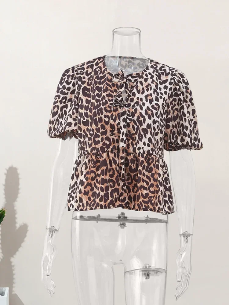 Camisa con estampado de leopardo para mujer, Tops holgados de manga corta con cuello redondo, ropa de calle elegante para oficina, Primavera, 2024