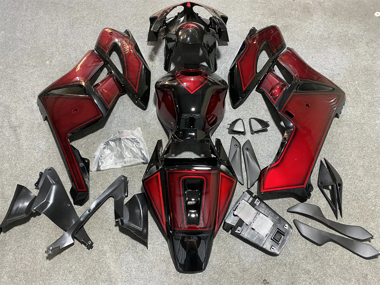 ABS Plastic Bodywork Set for CBR1000RR 2004 2005 red flames CBR 1000 RR 04 05 bodywork kit motorcycle fairings Injection mold
