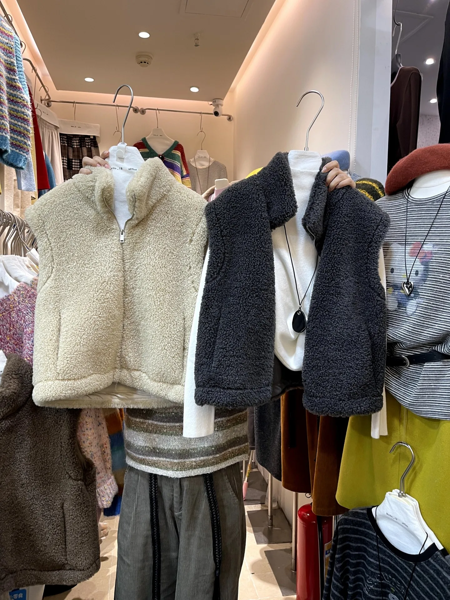 

Women's Autumn Winter Faux Wool Stand Collar Sleeveless Loose Vest Outwear Lady Solid Color Zip Up Loose Warm Vest Top