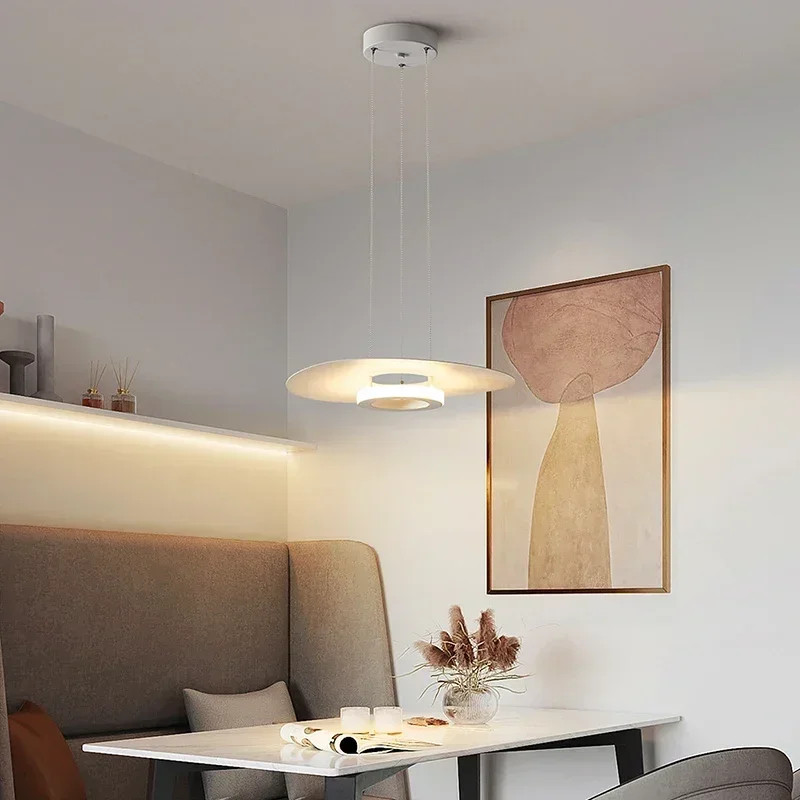 Postmodern personalized creative UFO restaurant pendant light LED restaurant bar counter coffee shop decoration lighting