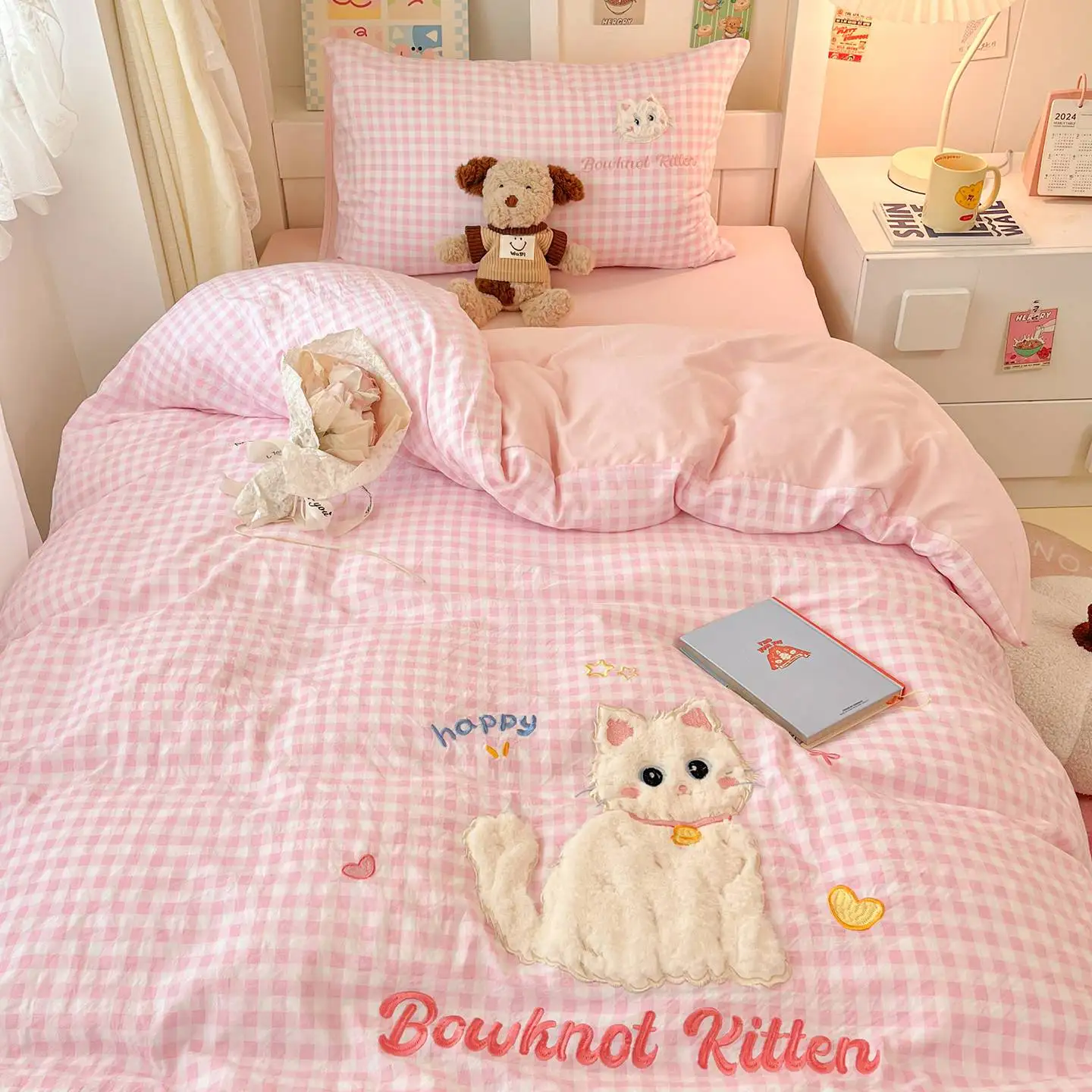 

Стеганое одеяло с вышивкой класса A и котом, студенческая одеяло, кровать 1,2 м, комплект из 3 предметов, постельное белье, пододеяльник, простыня, наволочка