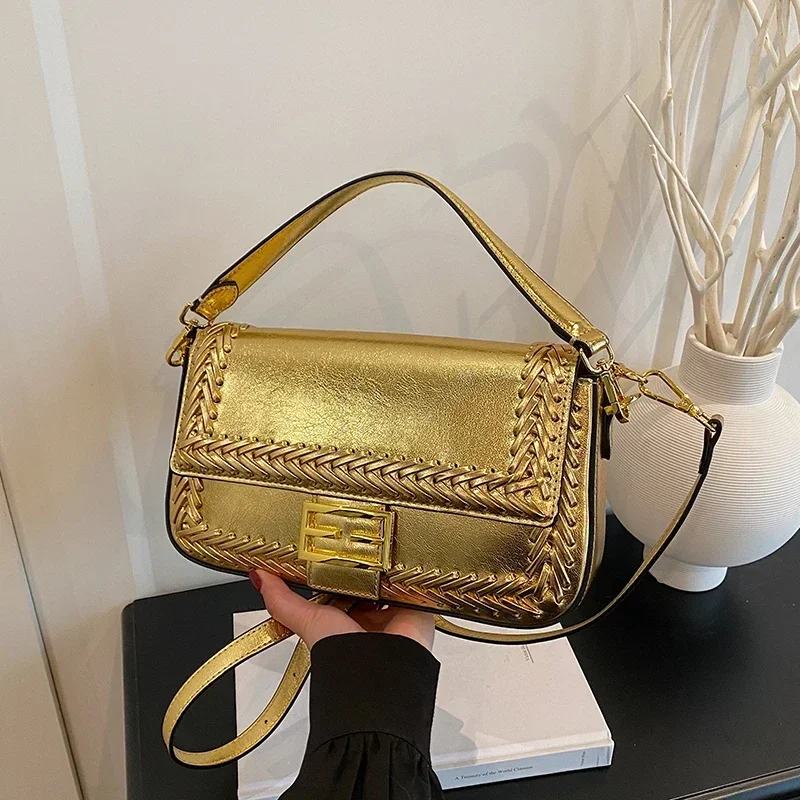 

Stylish Messenger Bag Ladies Leather Handbag Crossbody Style With Multiple Compartments Practical