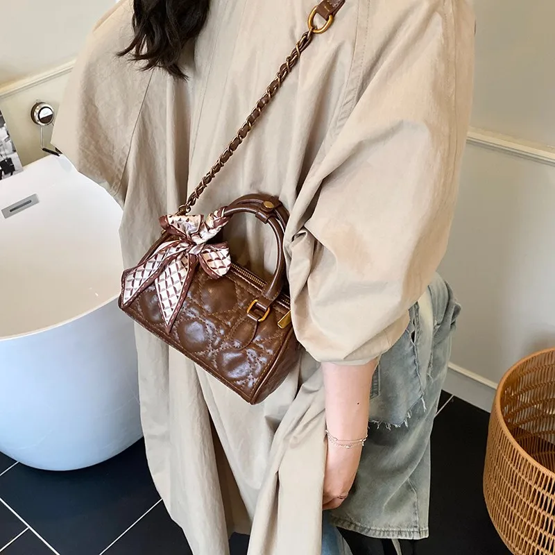 

Luxury Brand Elegant Ladies Tote Bag in Leather, Versatile Crossbody Bag By Famous Designer, Women Handbags