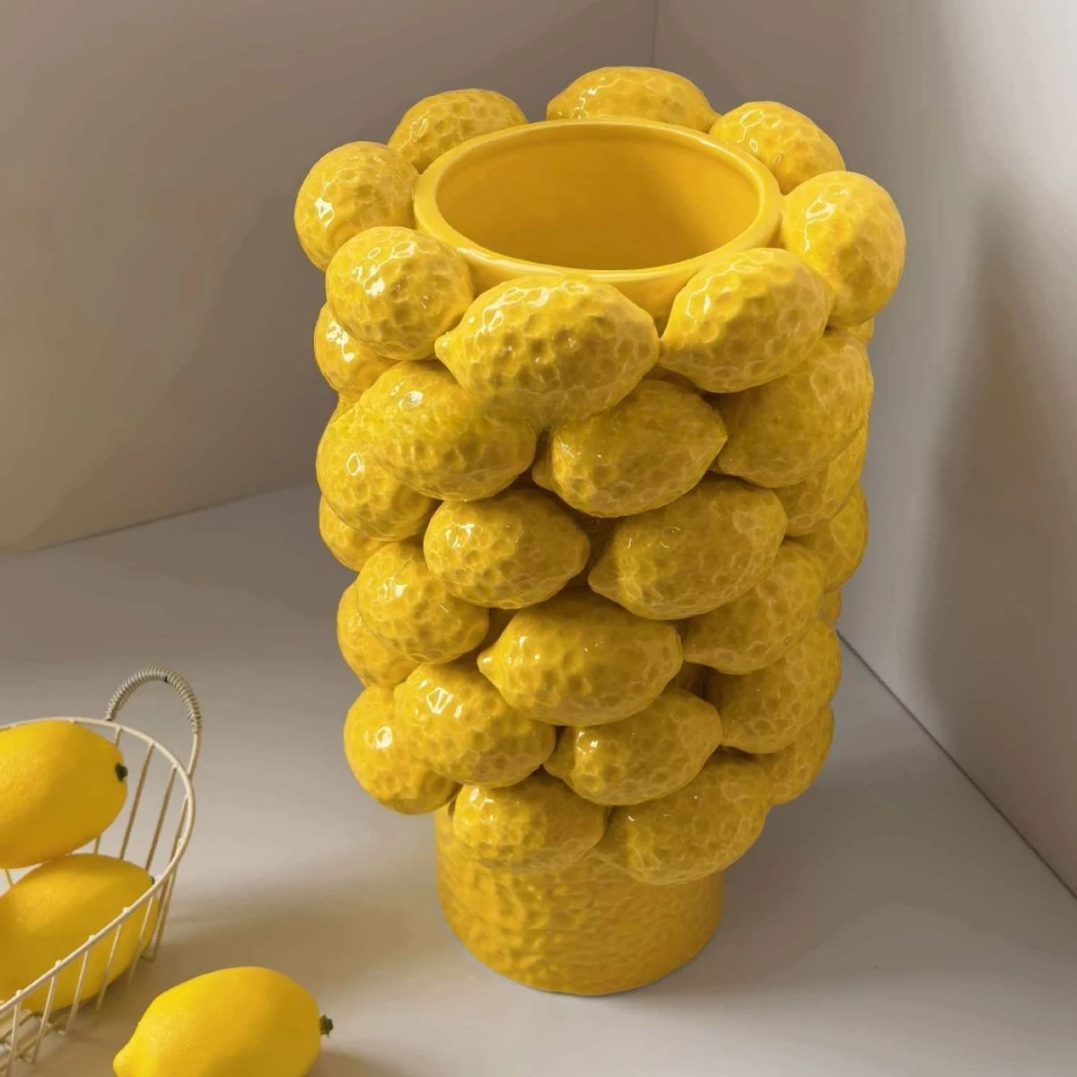 Ceramic fruit vase, wide mouth, Nordic realistic handicrafts, lemon flower ware, high-end living room ornament
