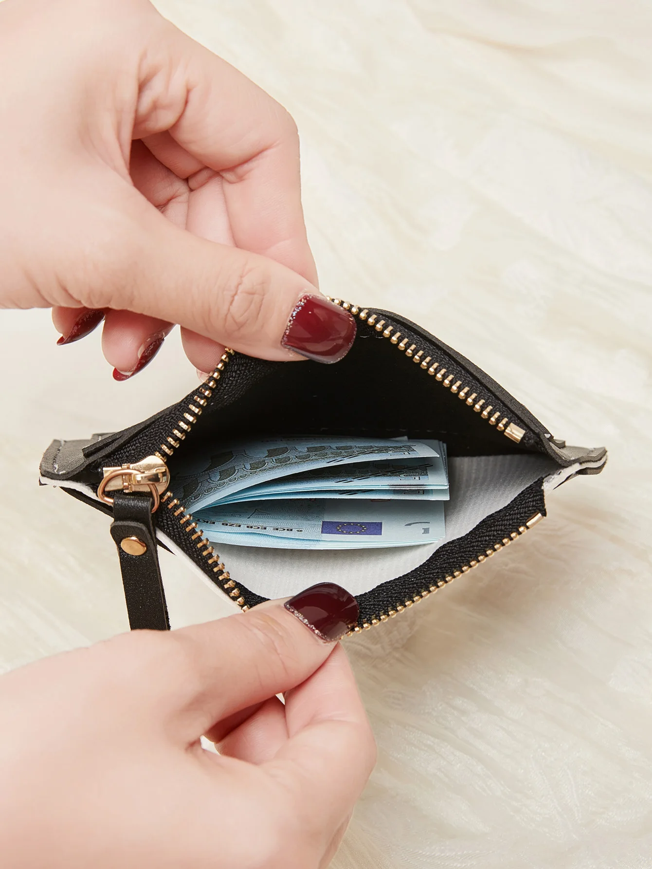 Minimalism Ultra-Thin Pursew Fashionable Contrasting Color Portable PU Leather Wallet Credit Card Coin Pocket Mini Zipper Wallet