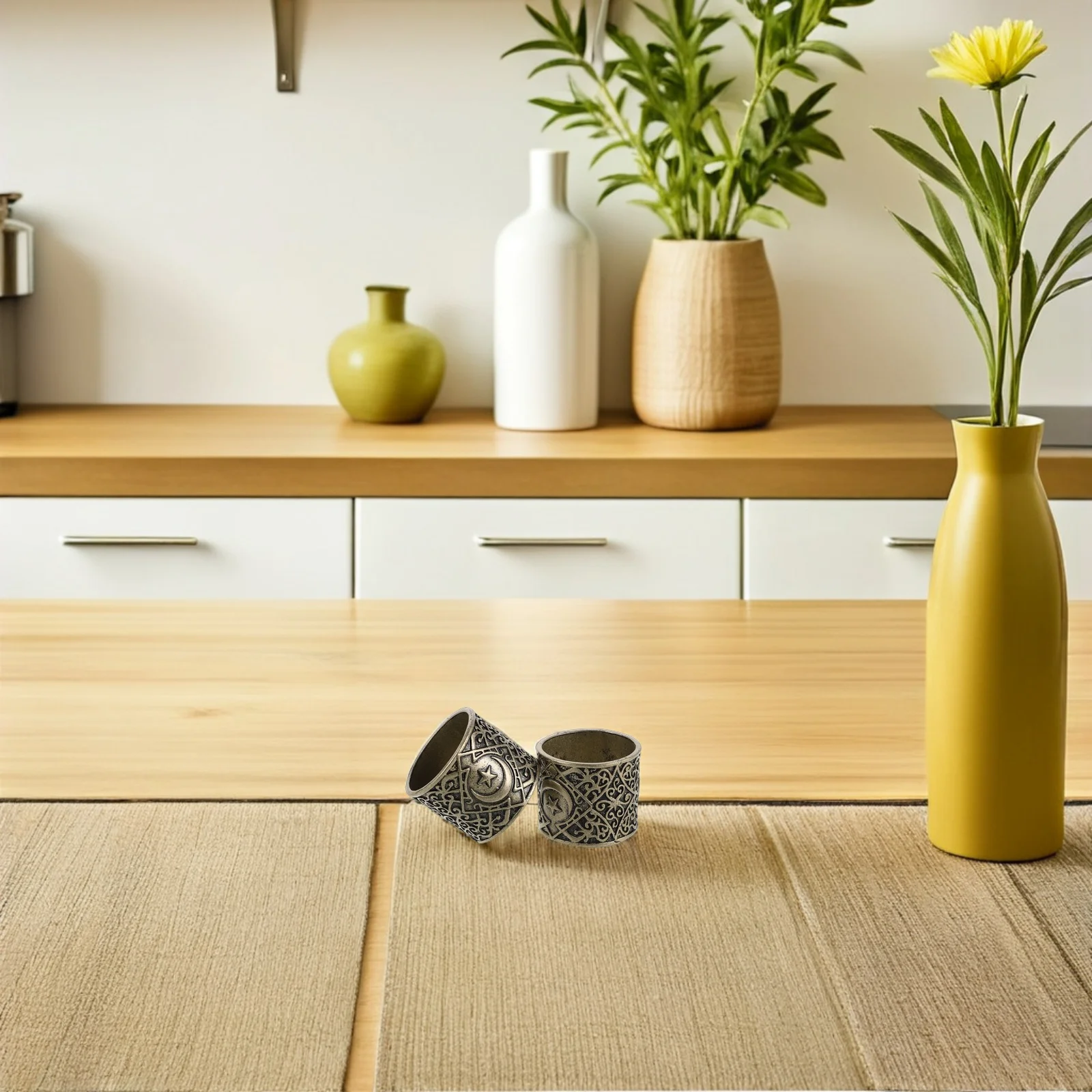 

2Pcs Gold Alloy Napkin Rings Elegant Middle Eastern Mubarak Holder Buckles Ramadan Eid Mubarak Table Decor Metal Reusable