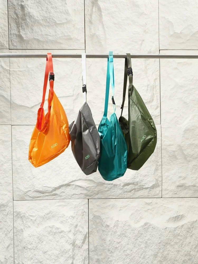 

Ultra Lightweight Outdoor Functional Nylon Crossbody Bag Durable Adjustable Storage Space for Youth Casual Vertical Square