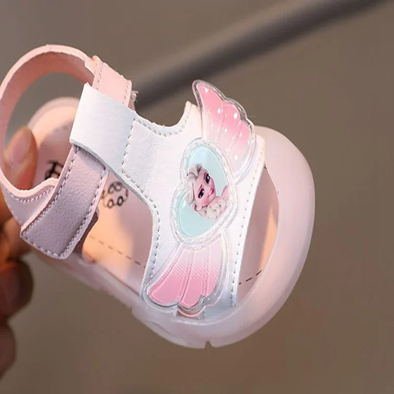 Sandalias de Disney con luz LED para niñas, zapatos de princesa de dibujos animados de Frozen y Elsa, sandalias de playa para niños pequeños