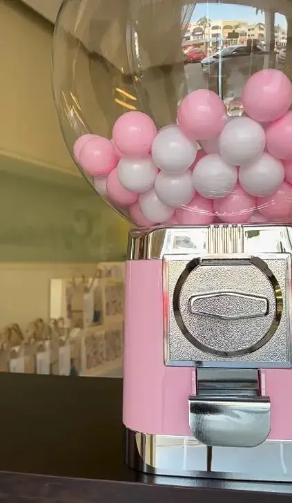 Pink Egg Twister Small Commercial Lottery Equipment Desktop Toy Machine Round