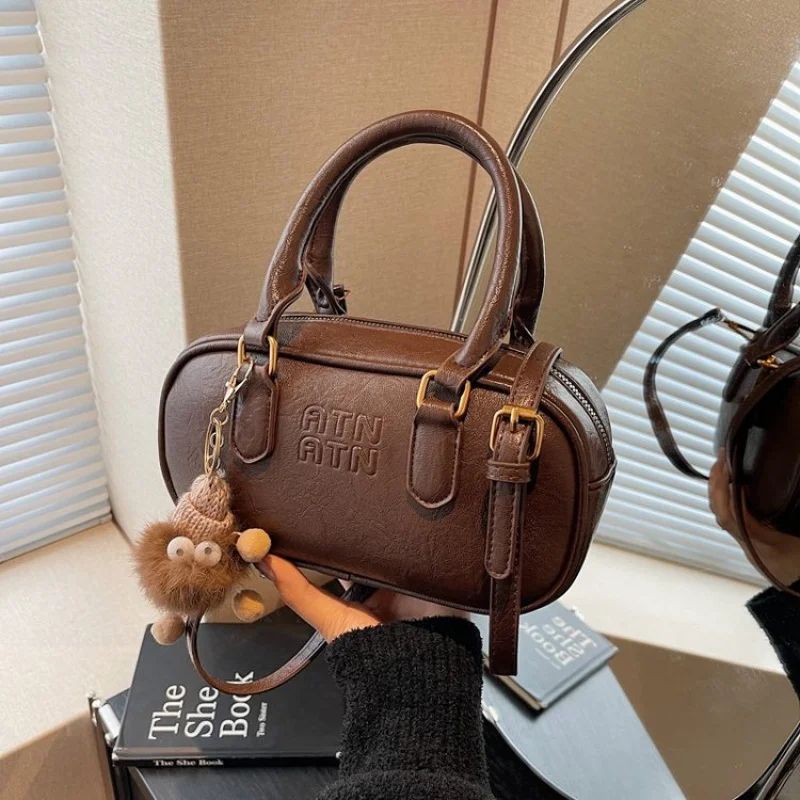 حقيبة يد نسائية أنيقة مصنوعة من جلد البوبكات المطبوع العصري اسكتلندا كاجوال جبل طارق مظهر ناعم وواسع