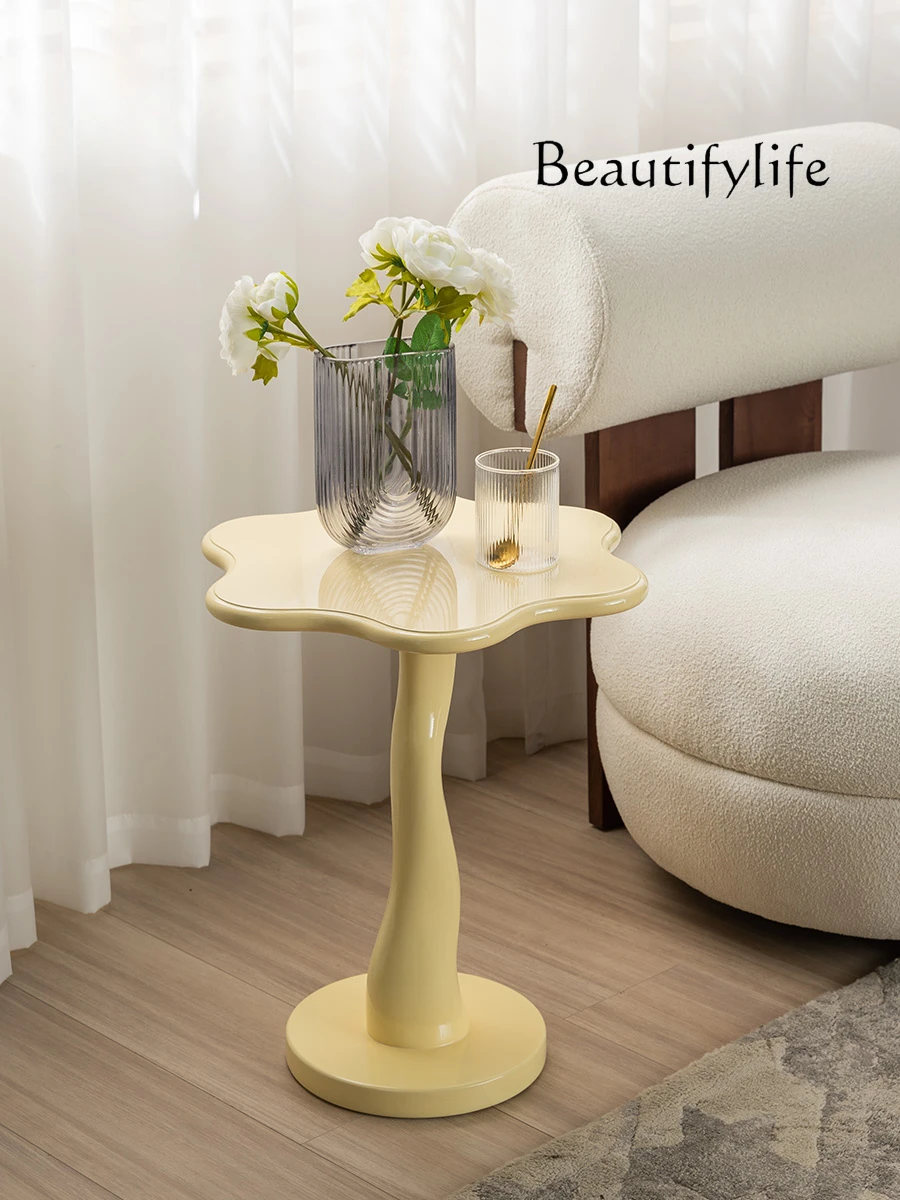 

Designer French Cream Petal Coffee Table Living Room Sofa Corner Table Bedroom Bedside Small Table