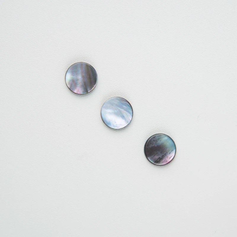 وسادات مفاتيح أداة البوق المسطحة B، وسادات مفاتيح ميكا سوداء اللؤلؤ/وسادات أم اللؤلؤ البيضاء، مجموعة من ثلاث قطع