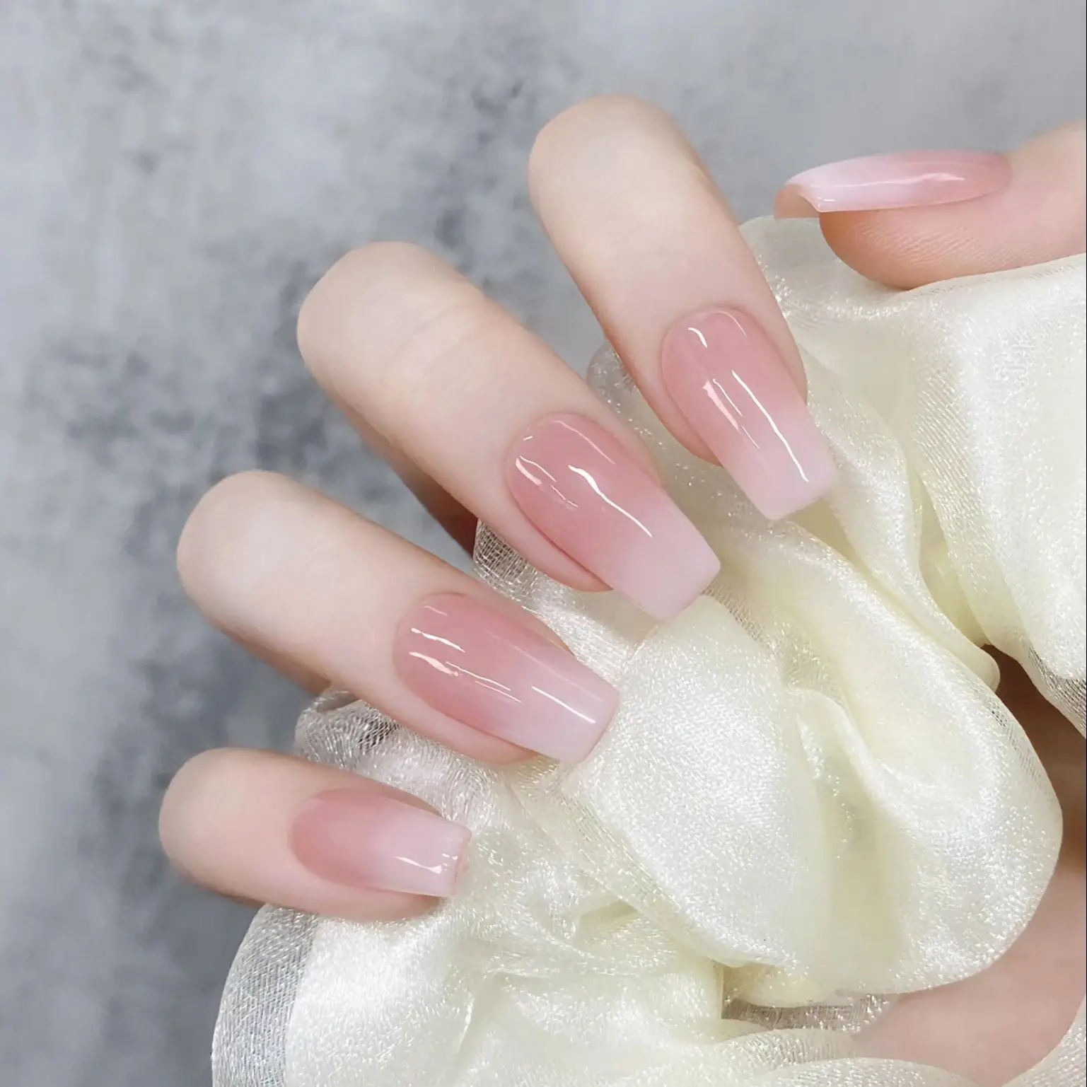 

SKY CLOUD 10Pcs Handmade Pink French Simplicity Style Fake Nails Gradient Artifical Reusable False Nail With Jelly Tabs