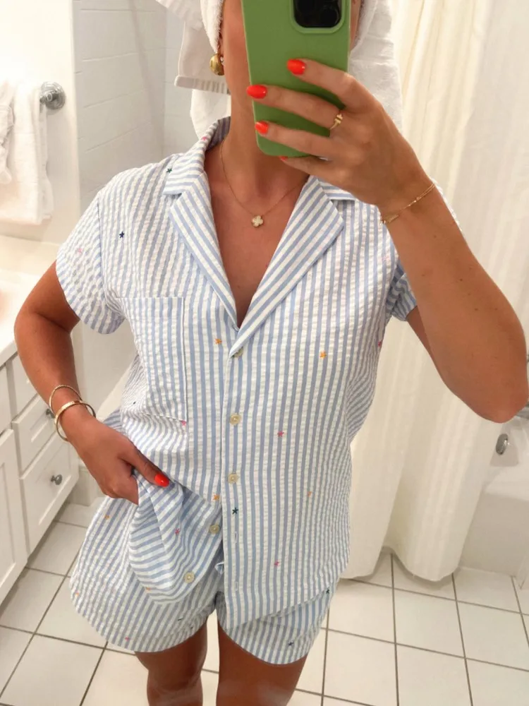 Ensemble Short imprimé cœur pour femme, vêtements de maison amples et décontractés, haut à manches courtes, Short à lacets, pyjama deux pièces, nouvelle collection été 2025