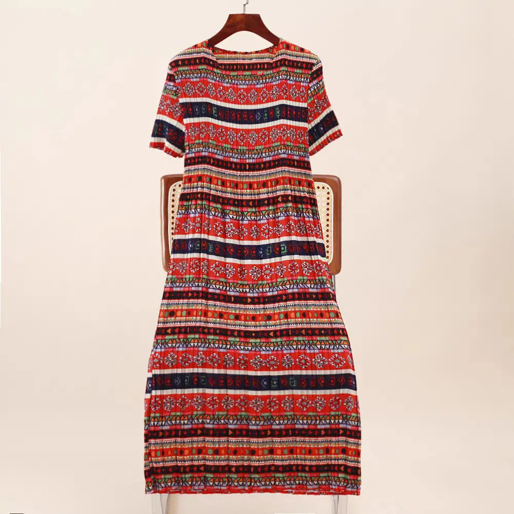 

2025 pleated fashion dress summer new short sleeve loose printing temperament mother looks thin