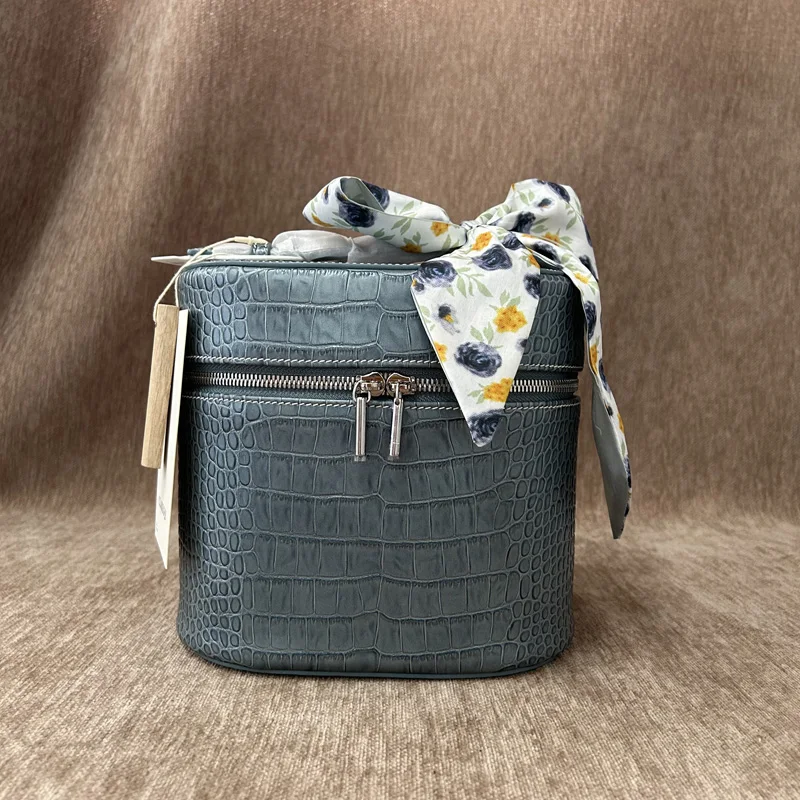 Cowhide Crocodile Pattern Single Shoulder Crossbody Women's Bag, Makeup bag, high-quality women's holiday gift