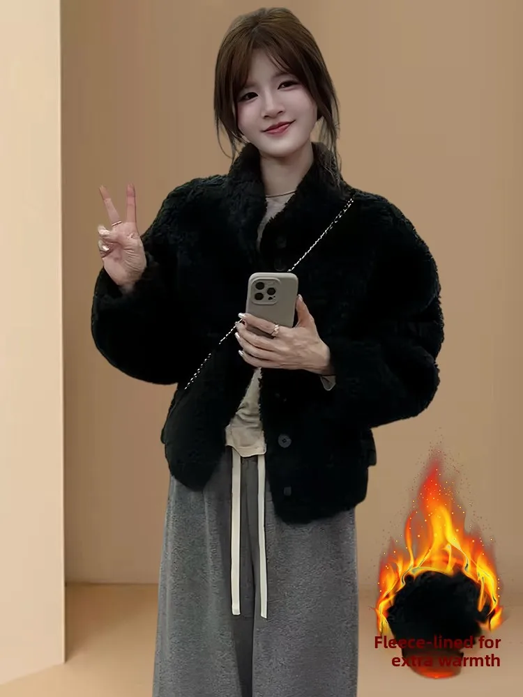 트렌디한 유럽 스타일 여성 겨울 신상품 안감이 있는 스탠드 칼라 가죽 퍼 따뜻한 상의