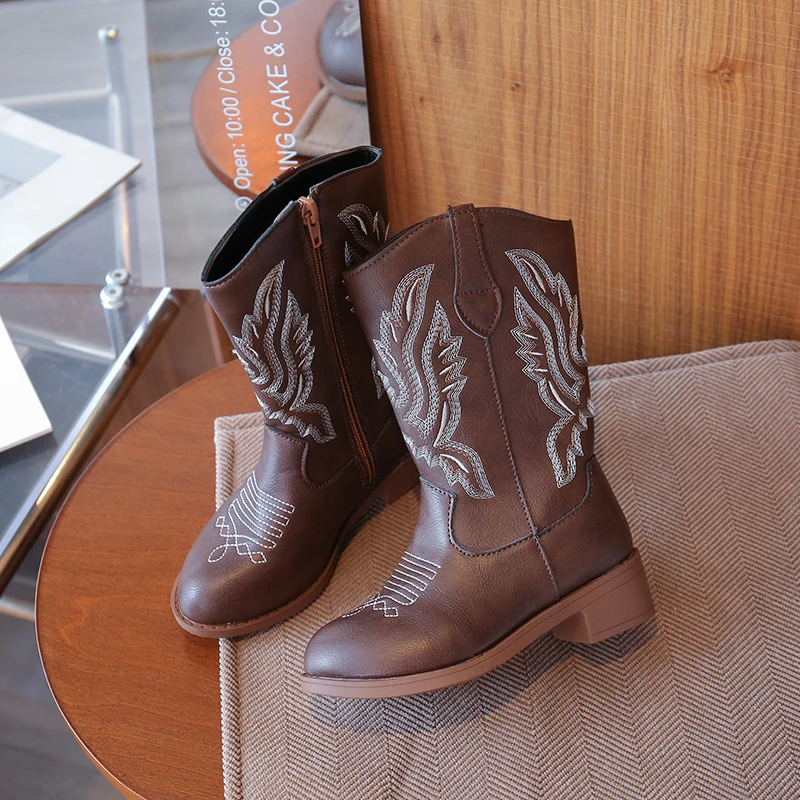 

Girls Western Cowboy Ankle Boots 2025 New Winter Kid Embroidered Leather Boots Non-slip Zipper Retro Warm Winter Footwear Age5-8