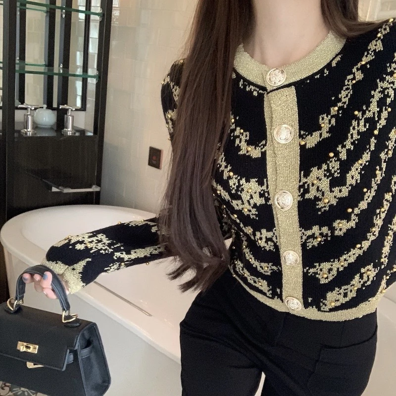 2024 Short Coat Female Temperament Celebrity Niche Beading Design Sense Long-Sleeved Sweater Female European Knitted Cardigan Co