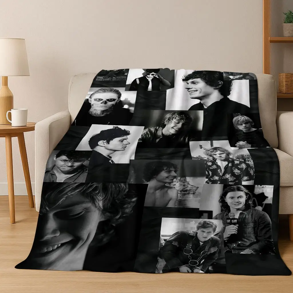26 Style Evan Peters Handsome Art Flannel Blanket,Cozy Soft Throw Blanket for Home Bedroom Bed Sofa Picnic Office Cover Gift Kid