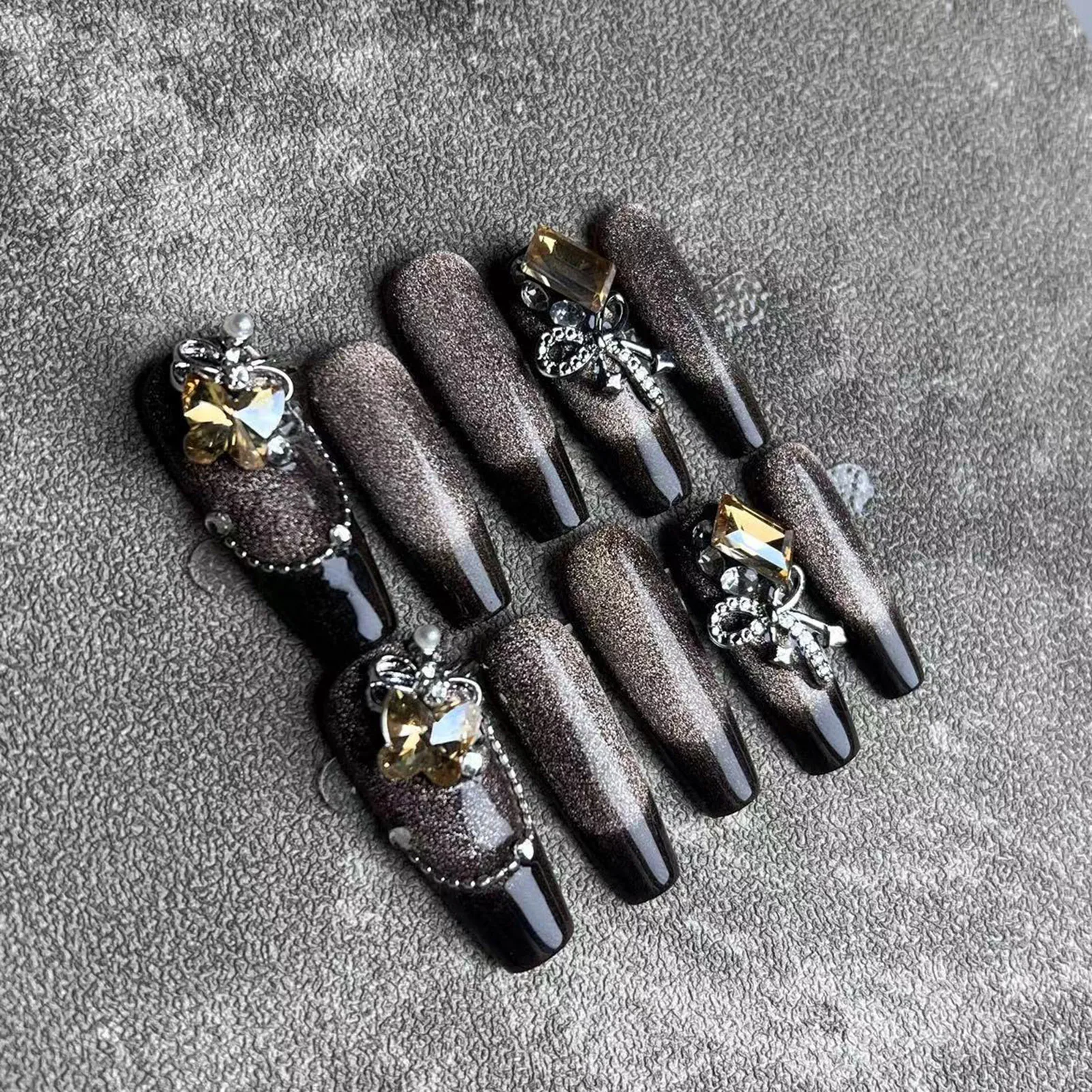 10Pcs Handmade Fake Nails Glossy Black Long Coffin Press on Nails Sparkly Diamond Bowknot Decor False Nails Tips Charm Manicure